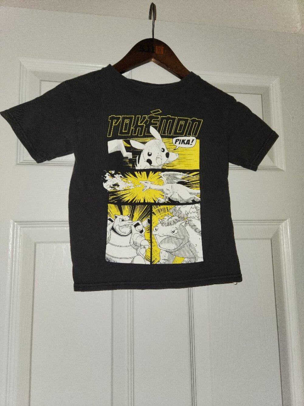 Pokemon Pikachu Boys Graphic T Shirt Size 4/5 Black Short Sleeve Tee